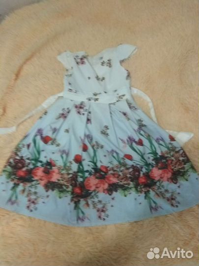 Платье на девочку