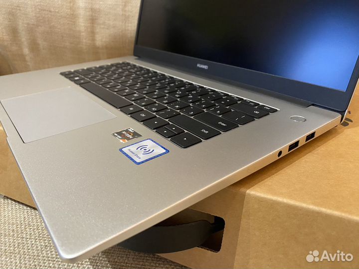 Huawei matebook d15 ryzen 7 SSD 512 озу 16