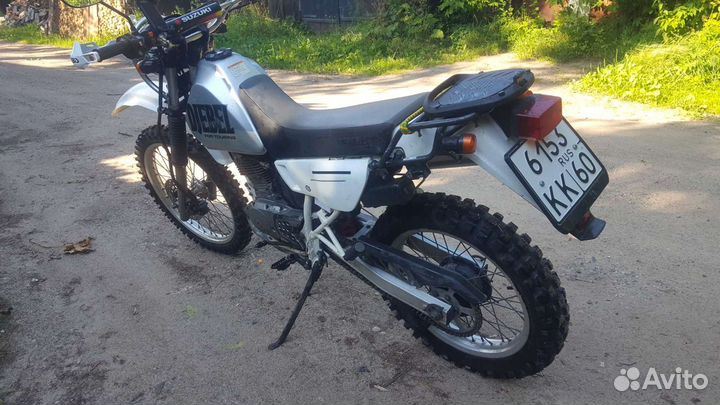 Suzuki djebel 200