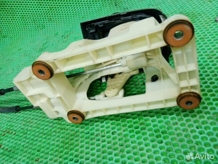 Рычаг переключения кпп Hyundai Solaris G4FA 2011