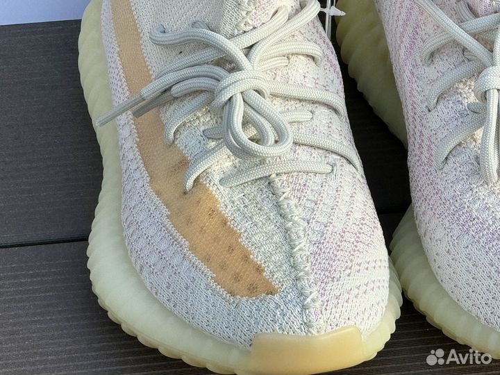 Кроссовки Adidas Yeezy Boost 350 V2 Light