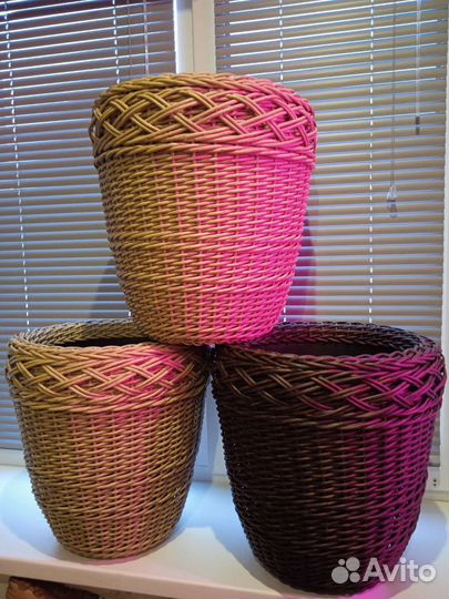 Кашпо-корзинка из ротанга