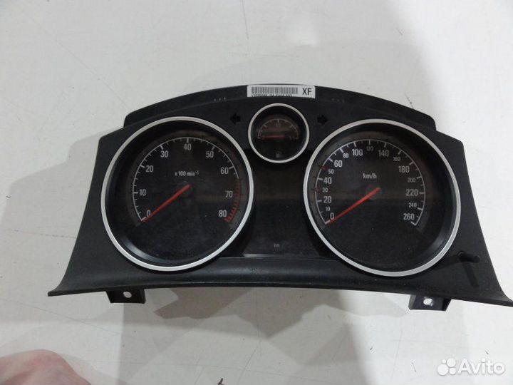 Панель приборов (щиток) Opel Astra Gtc H Z16XER