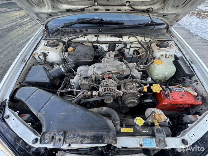 Subaru Legacy 2.0 МТ, 1999, 300 000 км