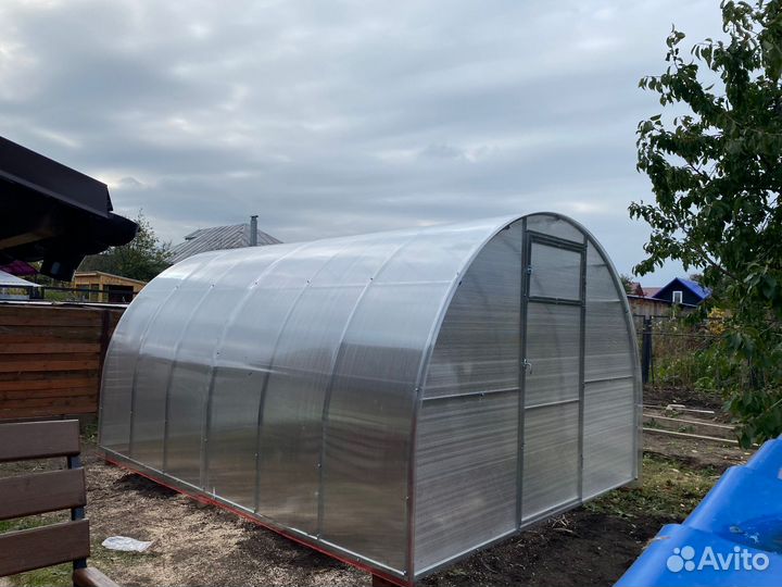 Теплица b-2389