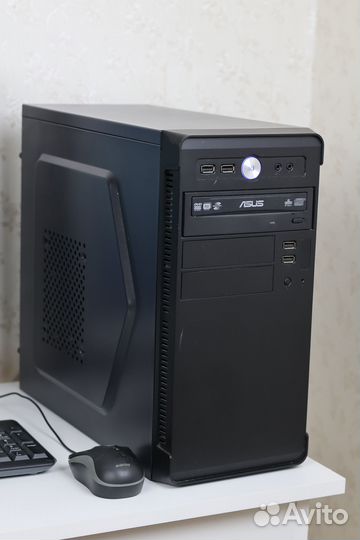 Настольный компьютер с монитором бу