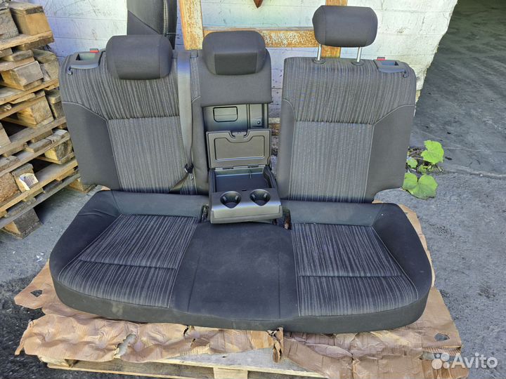 Заднее сиденье Astra J