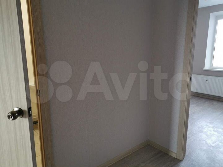 2-к. квартира, 44 м², 1/18 эт.