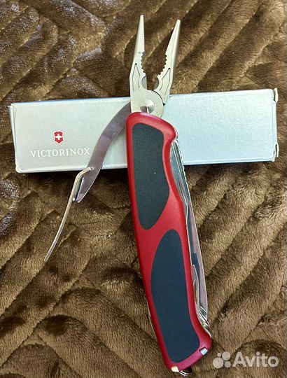 Victorinox RangerGrip 74