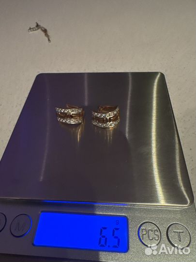 Золотые серьги