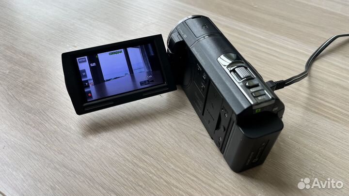 Видеокамера Sony HDR-CX580VE