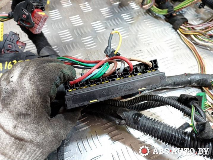 Проводка двигателя Citroen C4 2006 9636079380