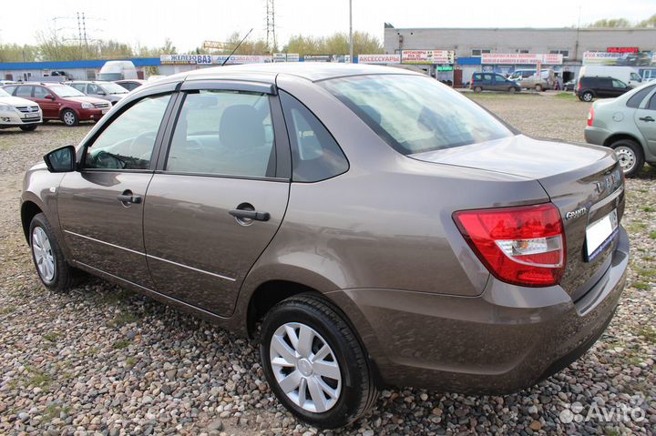 LADA Granta 1.6 МТ, 2019, 48 000 км