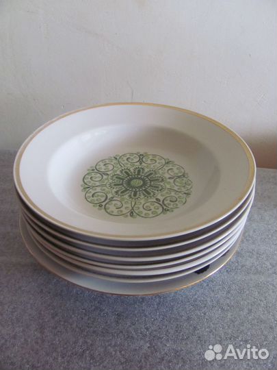 Тарелки глубокие,блюдца из разных наборов