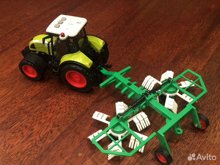 Детский трактор