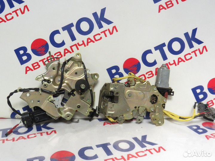 Замок двери Зад Лево honda stepwgn RF3, RF4