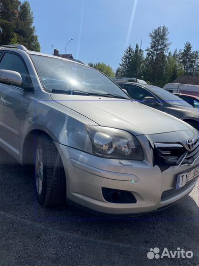 Дверь передняя правая toyota avensis T25 2006