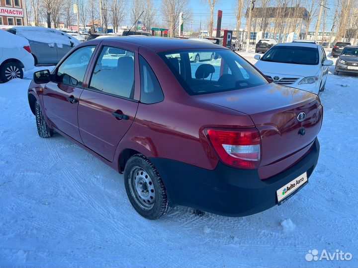 LADA Granta 1.6 МТ, 2013, 111 329 км