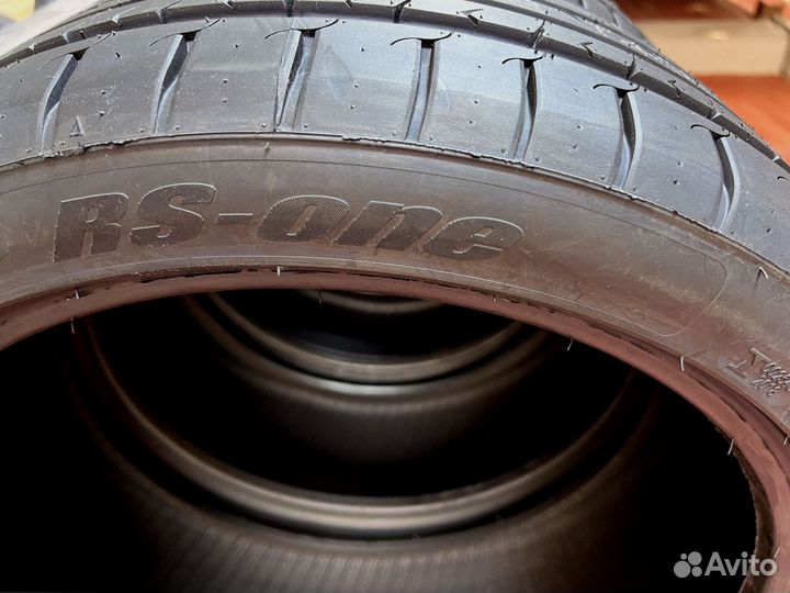 Sunwide RS-One 245/45 R19 и 275/40 R19 121U