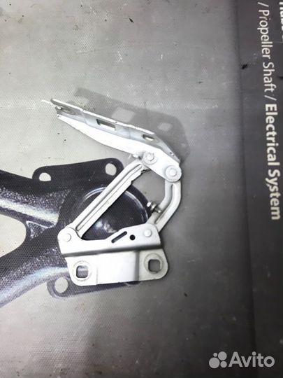 Петля капота Mercedes-Benz M-Класс W164