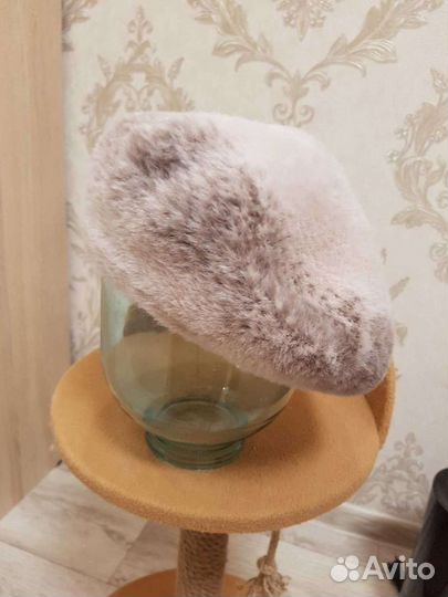 Берет женский новый