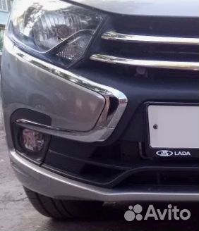 Молдинг переднего бампера Granta Fl хром верх.прав