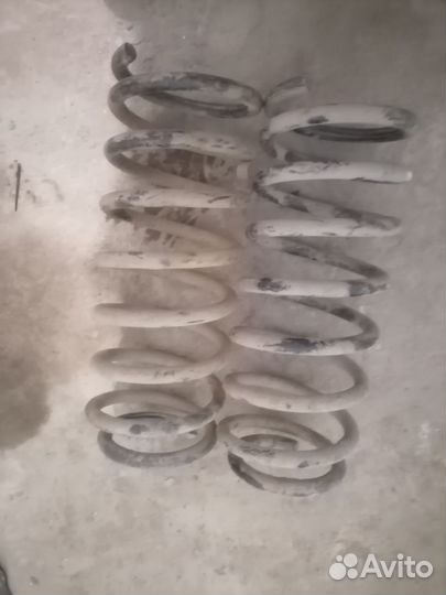 Пружины задние на hyundai solaris 1
