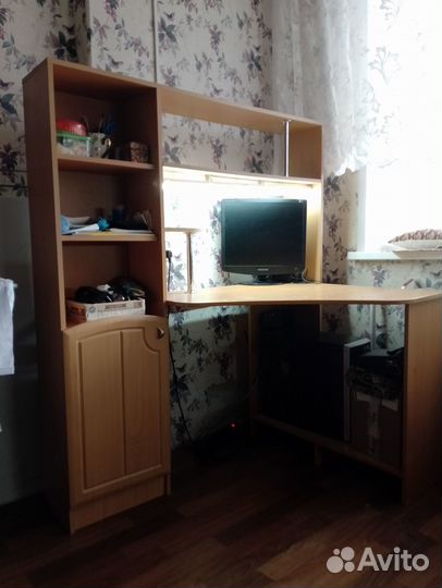 Компьютерный стол