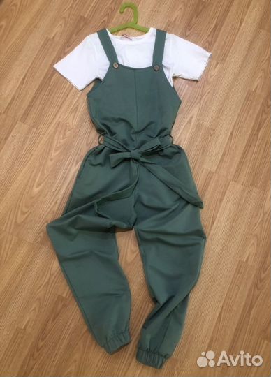 Комбинезон для девочки