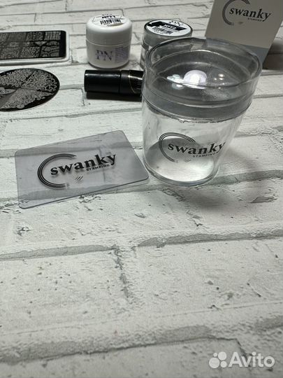 Для дизайна ногтей