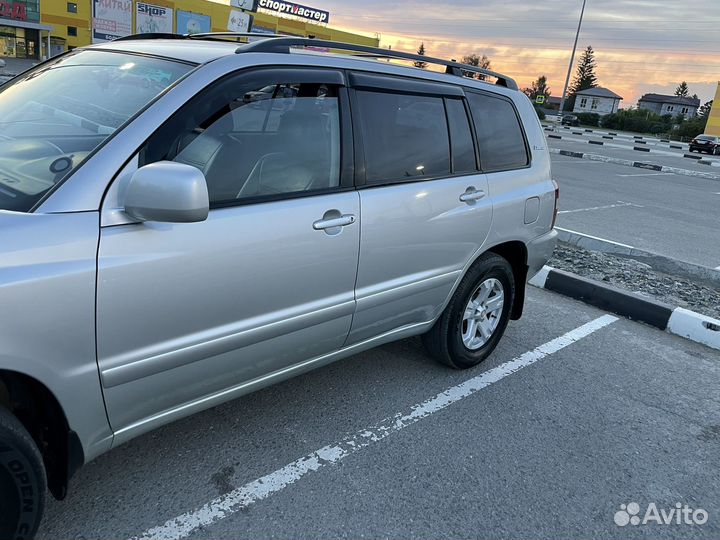 Toyota Highlander 2.4 AT, 2004, 210 000 км