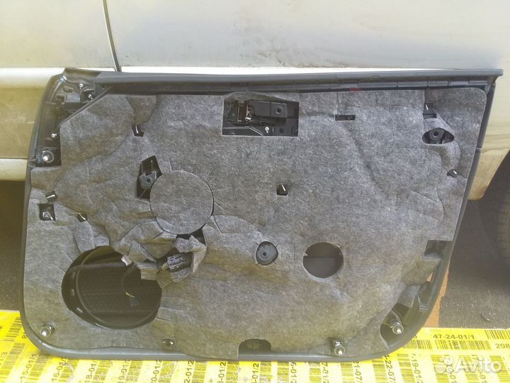 Обшивка двери передняя левая audi a8 d4 ауди а8 д4