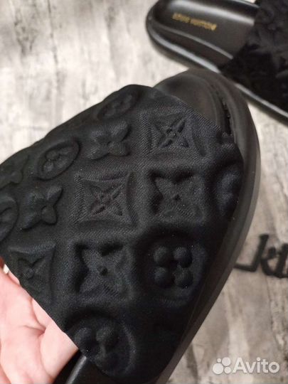 Новые женские шлепанцы Louis Vuitton