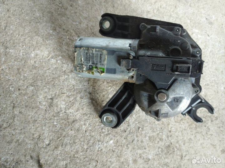 Мотор дворников задний Opel Zafira В 2005-2014