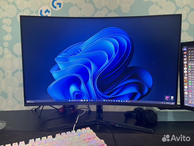 Монитор Samsung C32JG54QQI черный