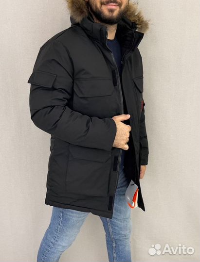 Зимняя куртка Canada Goose