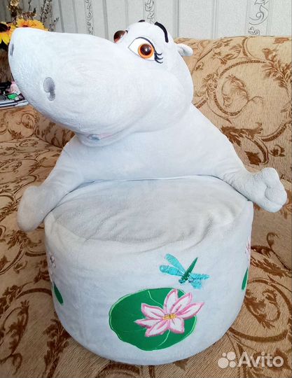 Игрушка - кресло бегемот