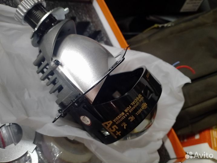 Би лед линзы