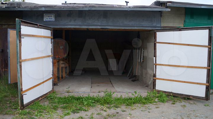 Гараж, > 30 м²