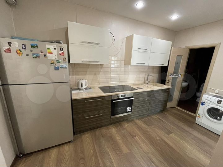 2-к. квартира, 54 м², 8/10 эт.