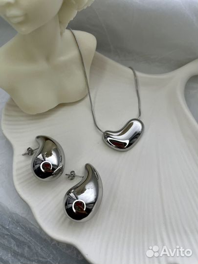 Серьги в стиле Bottega
