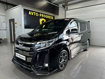 Toyota Noah 2.0 CVT, 2018, 88 000 км, с пробегом, цена 2 670 000 руб.
