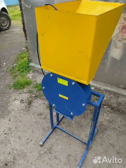 Измельчитель для зерна