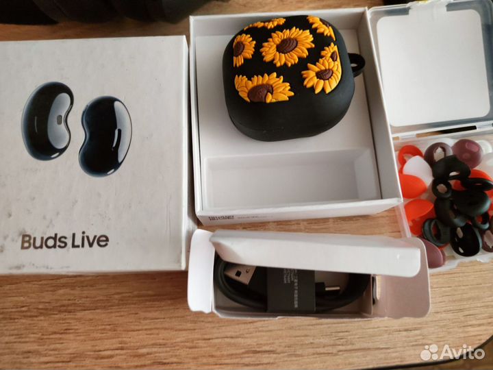 Наушники samsung galaxy buds live