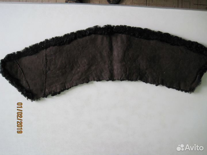Воротник из каракуля
