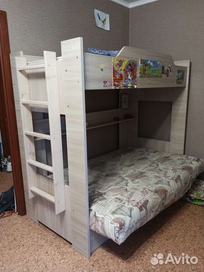 Двухъярусная кровать с диваном бу