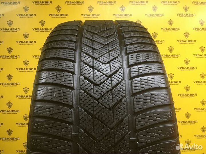 Pirelli Scorpion Winter RFT 275/40 R21 107V