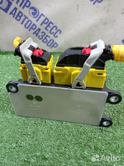 Блок управления подушками безопасности (SRS)