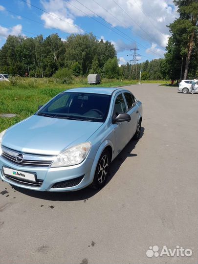 Opel Astra 1.6 МТ, 2010, 239 000 км