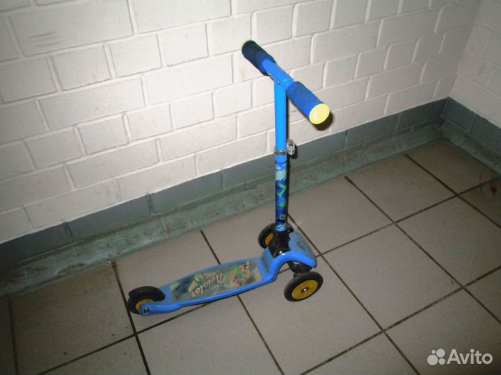 Самокат детский трехколесный бу